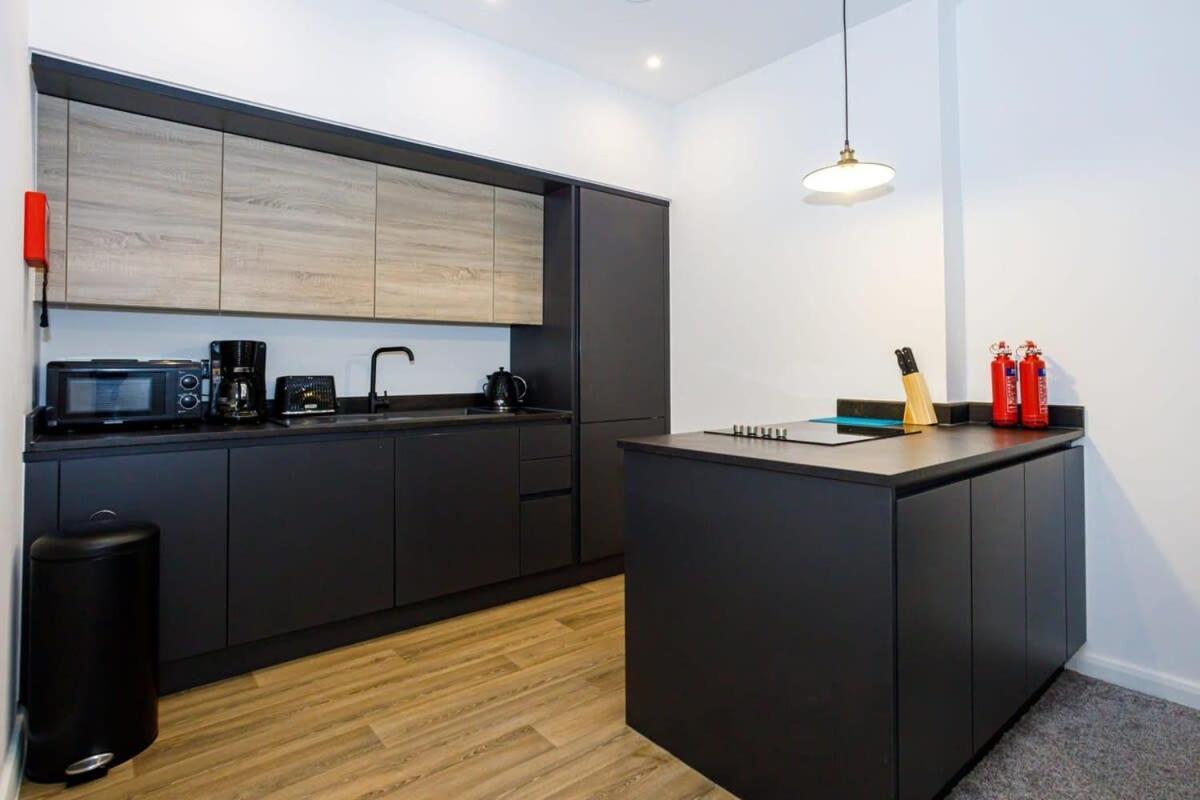 Contemporary 1 Bed Apartment Central Bolton Zewnętrze zdjęcie